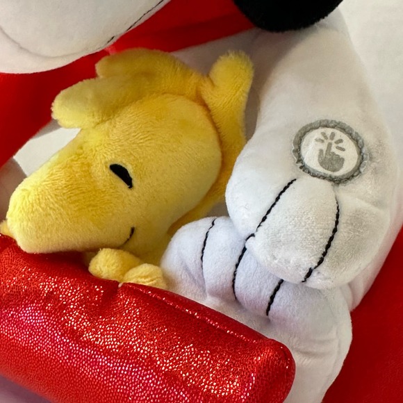 Hallmark 2022 Peanuts Collection SLEDDING SNOOPY & WOODSTOCK sound/motion Tested - Picture 2 of 10